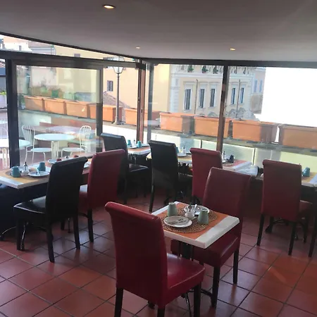 卡诺瓦酒店 酒店 3*