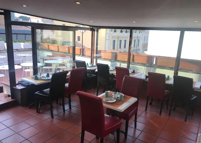 Canova Отель 3*