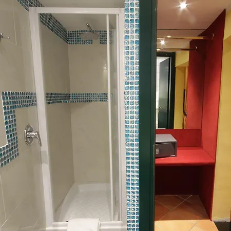 ホテル カノーヴァ ローマ