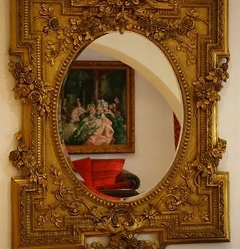 Canova Отель 3*